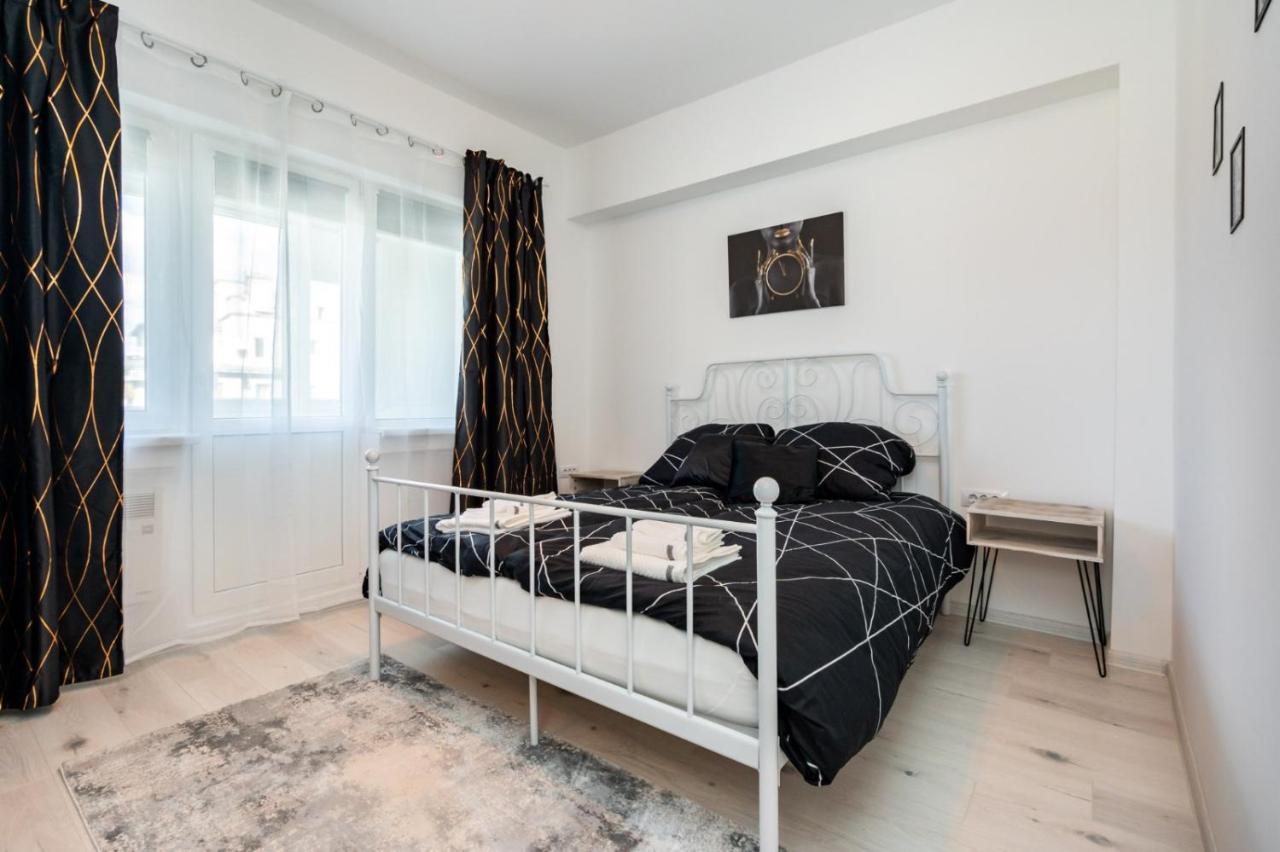 Spacious And Cozy Apartment In Central Bukurešť Exteriér fotografie