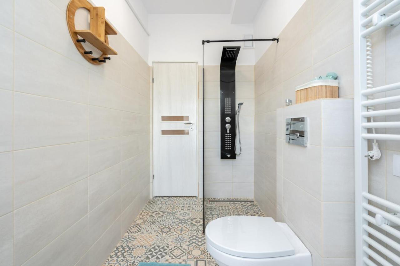 Spacious And Cozy Apartment In Central Bukurešť Exteriér fotografie